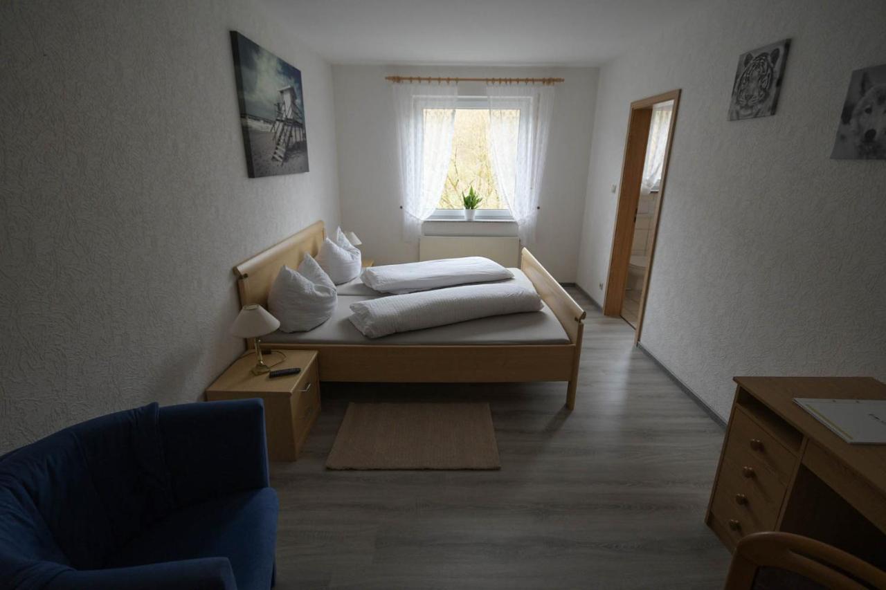 Zimmer Ohne Fruehstueck In Der Forellenzucht Burgen  Dış mekan fotoğraf