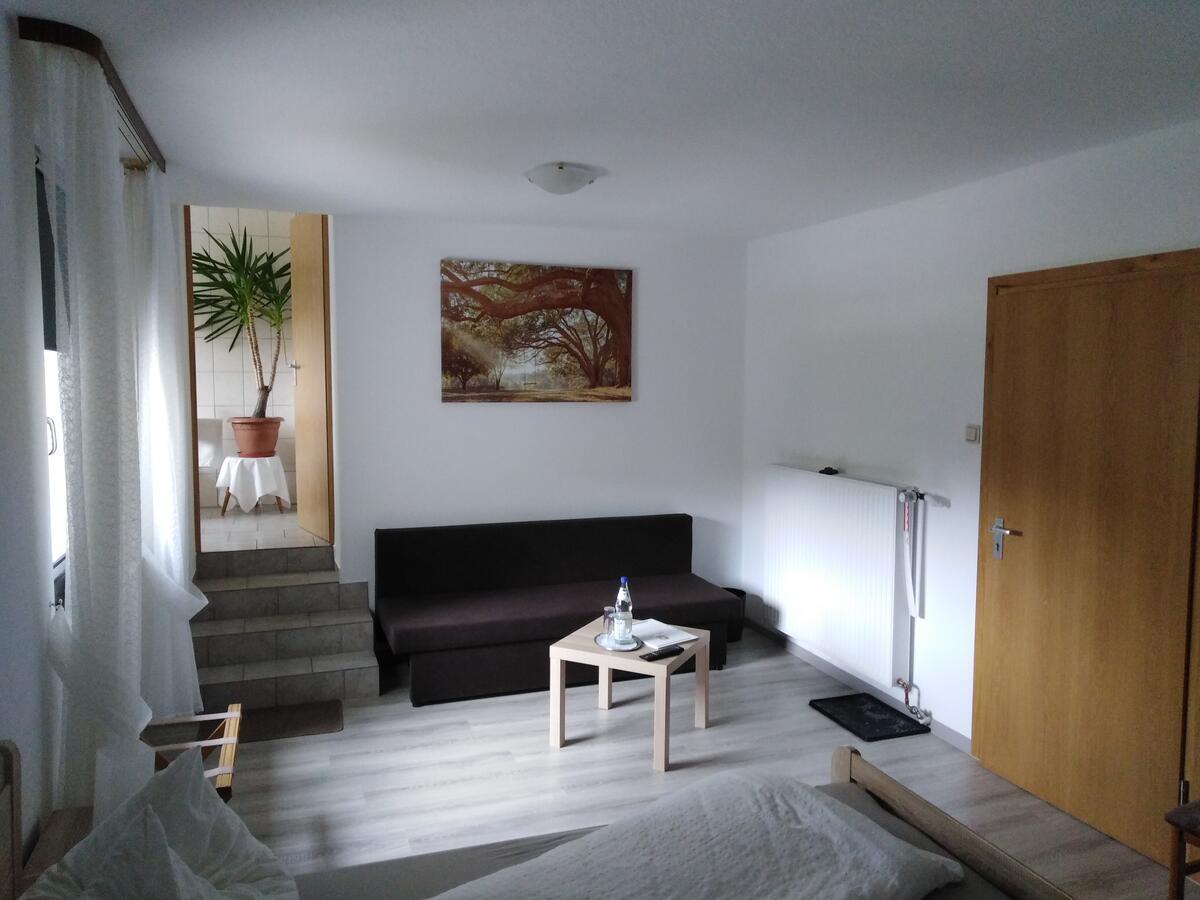 Zimmer Ohne Fruehstueck In Der Forellenzucht Burgen  Dış mekan fotoğraf