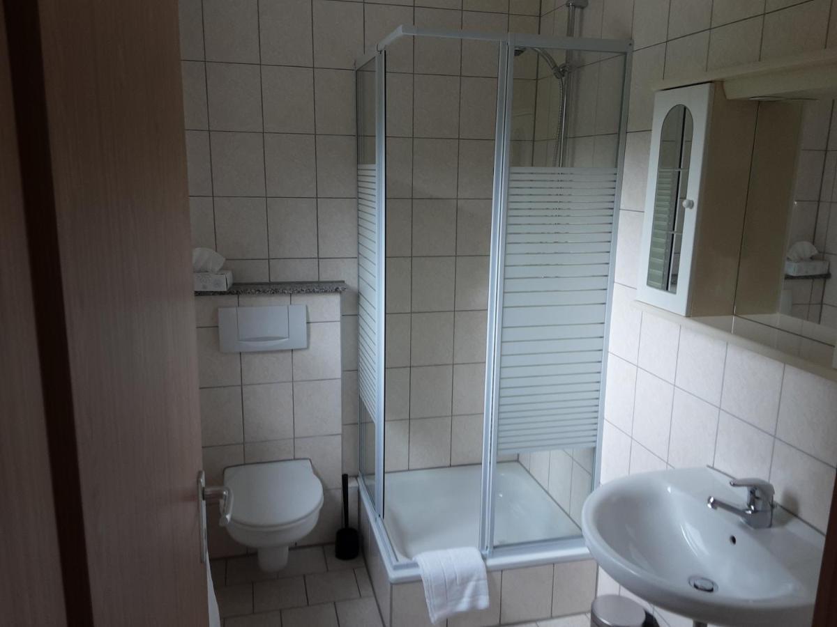 Zimmer Ohne Fruehstueck In Der Forellenzucht Burgen  Dış mekan fotoğraf